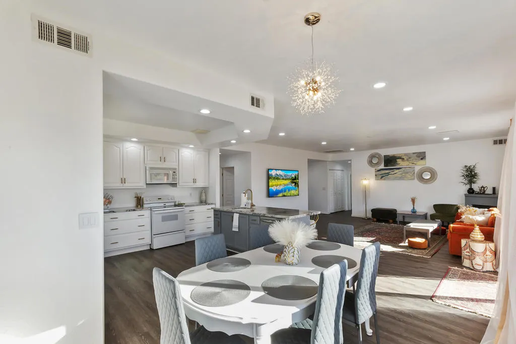 66900 Mission Lakes Boulevard, Desert Hot Springs, California 92240 home-pic-10